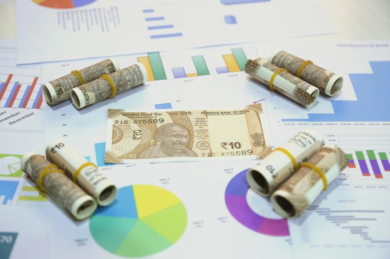 banking, bill, business, cash, currency, finance, money, saving, new, note, rupee, deposit, earning, india, value, wealth, profit, retail, account, banker, increase, payment, 10, rupee, rupee, rupee, rupee, rupee, banker, banker, increase
